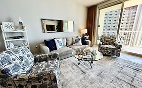 Amazing Views! Great Beachfront Panama City Condo